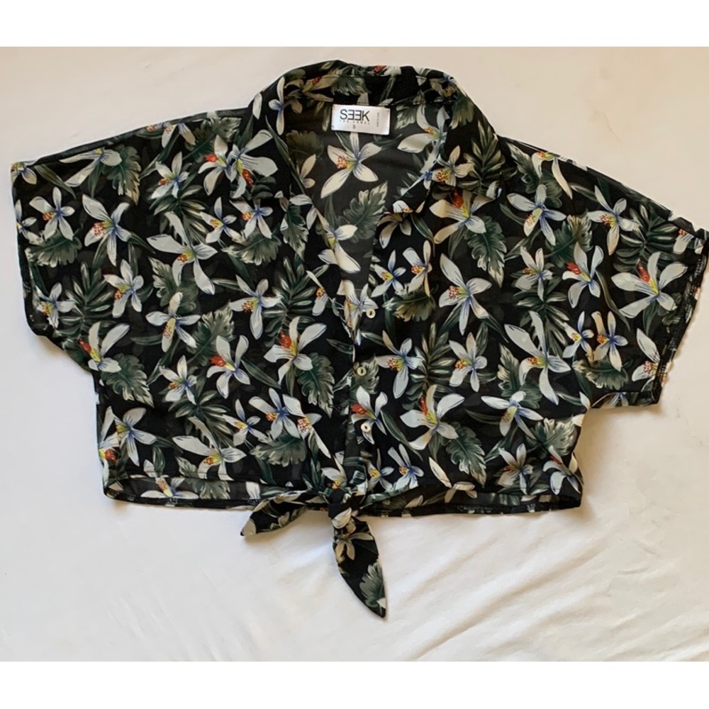 SEEK THE LABEL // Black Button-Up Tie-Front Magnolia Sheer Crop Top Blouse